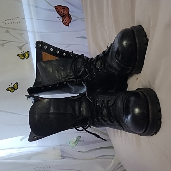 Vintage Combat Boots - Picture 4 of 8